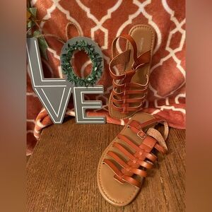 SONOMA Tan Gladiator Sandals Size 8